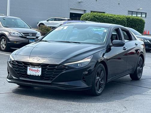 2021 Hyundai ELANTRA SEL