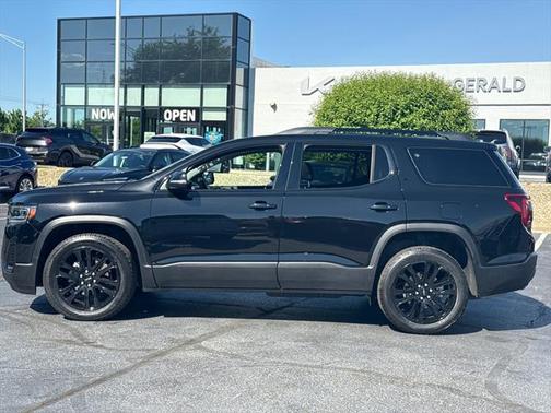 2023 GMC Acadia AWD SLT