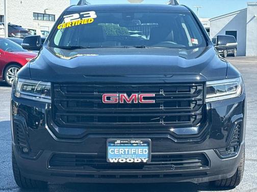 2023 GMC Acadia AWD SLT
