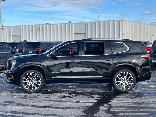 2026 GMC Acadia AWD Denali