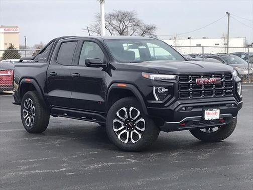 2025 GMC Canyon AT4