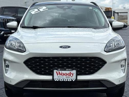 2022 Ford Escape Titanium
