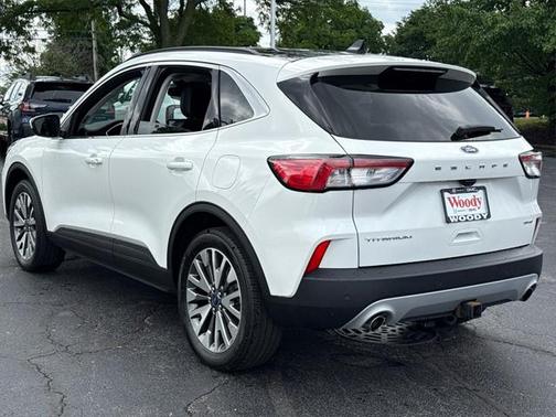 2022 Ford Escape Titanium