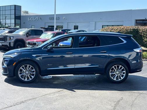 2024 Buick Enclave Avenir AWD