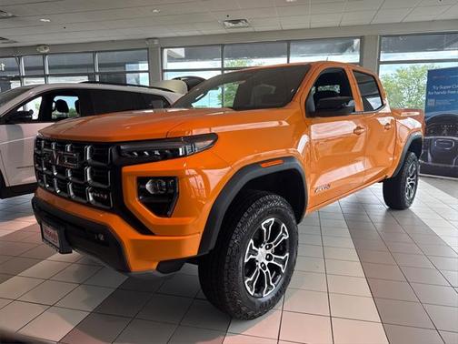 2025 GMC Canyon Base