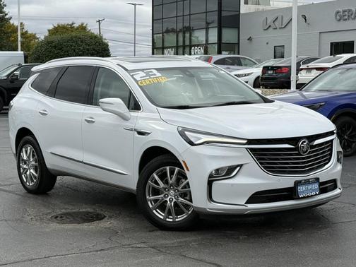 2023 Buick Enclave Essence FWD