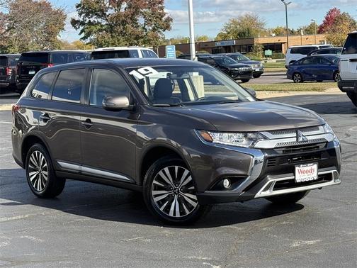 2019 Mitsubishi Outlander SE