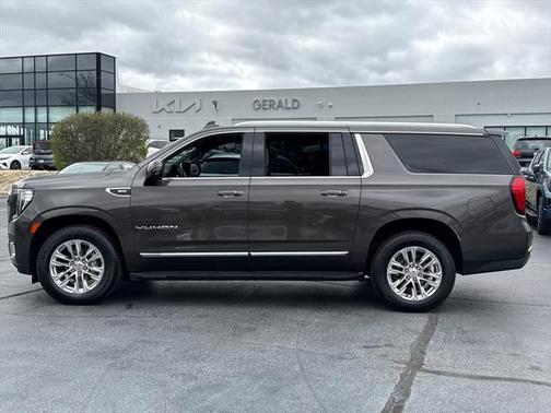 2021 GMC Yukon XL SLT