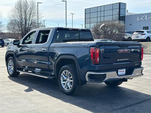 2021 GMC Sierra 1500 SLT