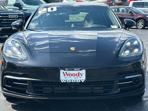 2020 Porsche Panamera 4 Executive