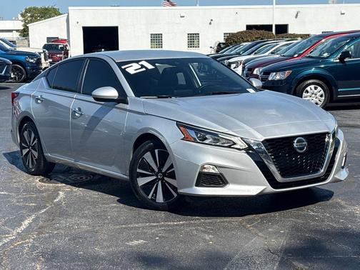 2021 Nissan Altima 2.5 SV