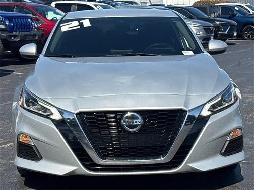 2021 Nissan Altima 2.5 SV