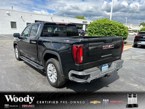 2022 GMC Sierra 1500 SLT