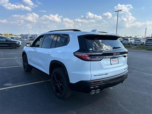 2026 GMC Acadia AWD Elevation