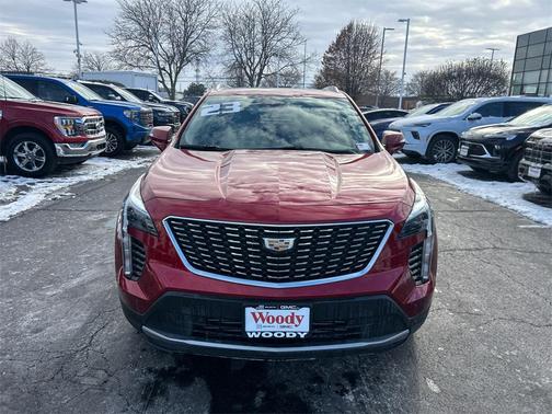 2023 Cadillac XT4 Premium Luxury