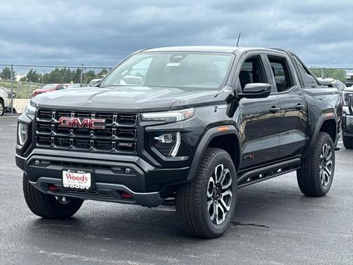 2025 GMC Canyon AT4