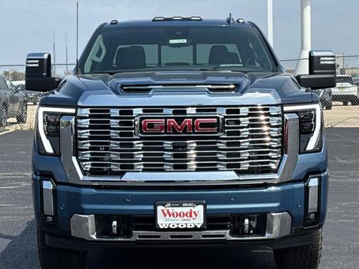 2025 GMC Sierra 2500 Denali