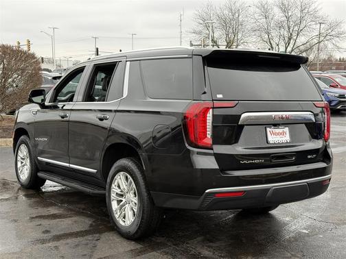 2021 GMC Yukon SLT