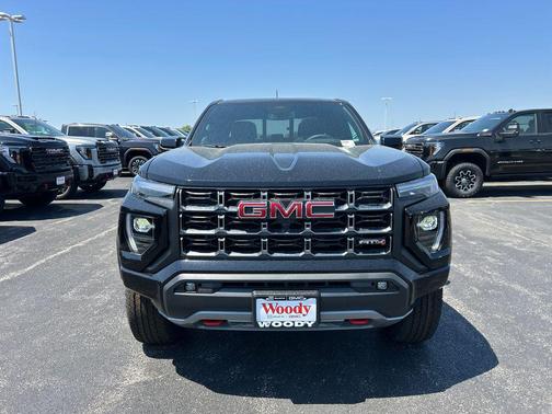 Onyx Black 2026 GMC Canyon AT4