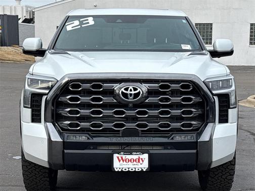 2023 Toyota Tundra Hybrid Platinum