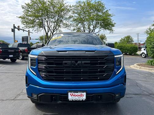 Dynamic Blue Metallic 2023 GMC Sierra 1500 Elevation
