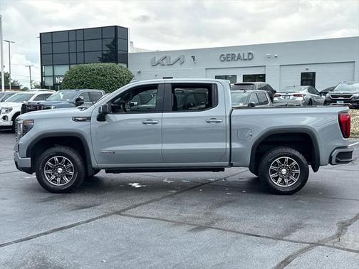 2024 GMC Sierra 1500 AT4