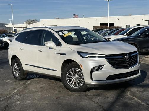 2024 Buick Enclave Essence FWD