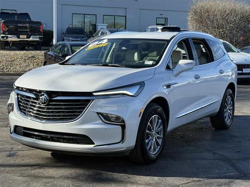 2024 Buick Enclave Essence FWD
