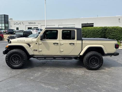 2022 Jeep Gladiator Willys 4x4