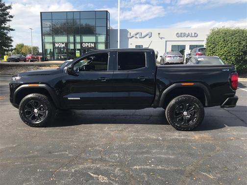2024 GMC Canyon Elevation