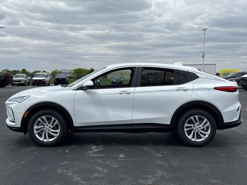 Summit White 2026 Buick Envista Preferred