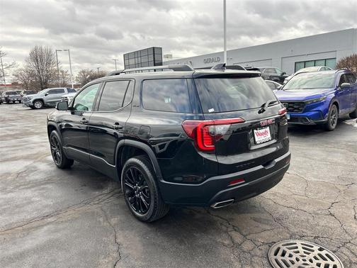 2023 GMC Acadia FWD SLE