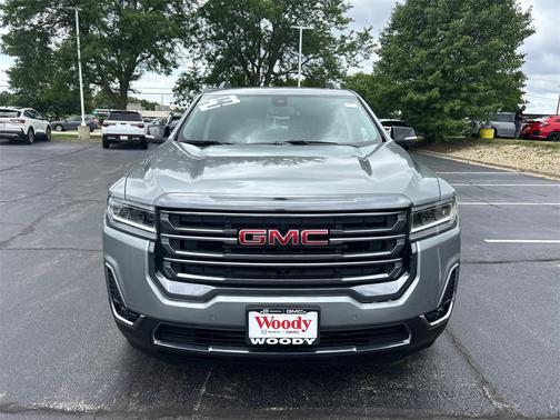 2023 GMC Acadia AWD AT4