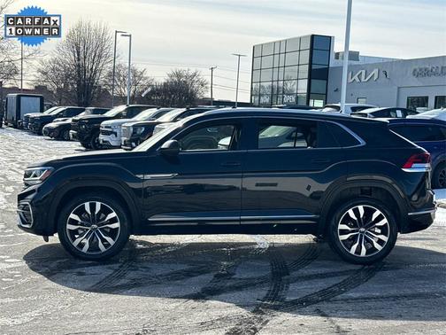 2023 Volkswagen Atlas Cross Sport 3.6L V6 SEL Premium R-Line