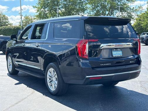 2022 GMC Yukon XL SLT