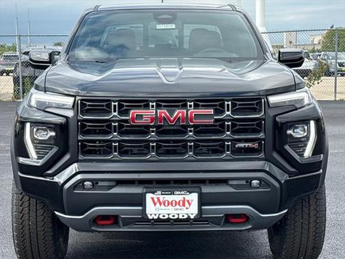 2025 GMC Canyon AT4
