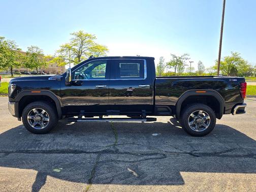 Onyx Black 2026 GMC Sierra 2500 SLT
