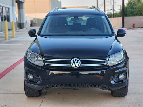 Black 2013 Volkswagen Tiguan SEL