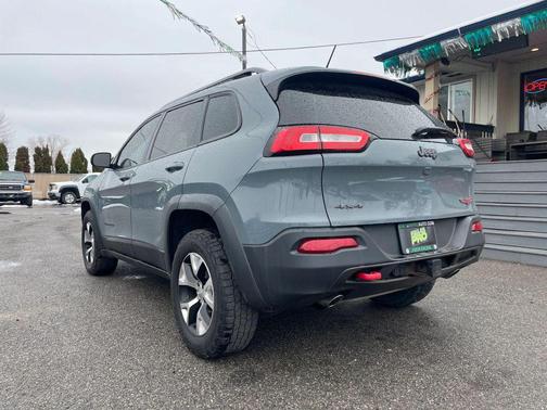 2015 Jeep Cherokee Sport