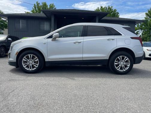 Radiant Silver Metallic 2020 Cadillac XT5 Sport