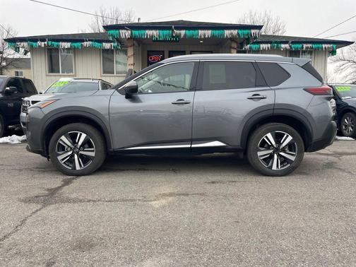 2023 Nissan Rogue SL