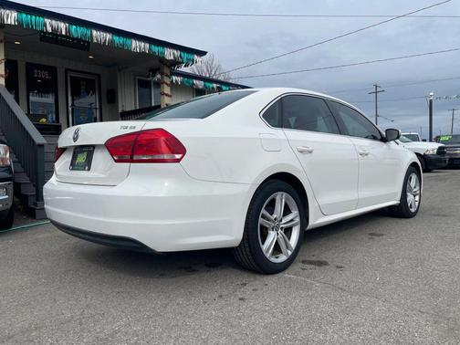 2014 Volkswagen Passat 2.0L TDI DSG SE w/Sunroof