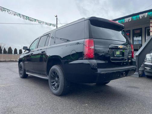 2018 Chevrolet Suburban LT