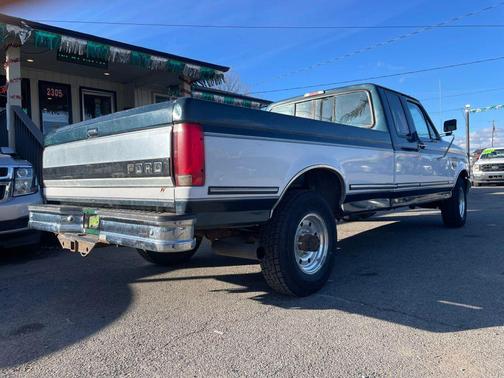1995 Ford F-250 XL SuperCab H/D
