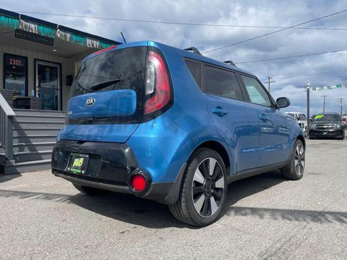 Caribbean Blue 2016 Kia Soul +