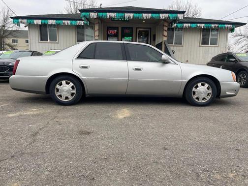 2005 Cadillac DeVille Base