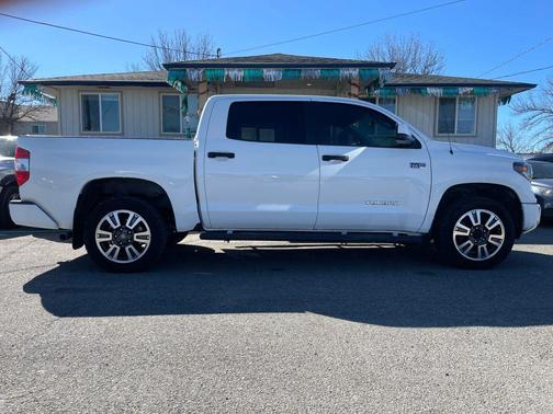 Super White 2019 Toyota Tundra SR5