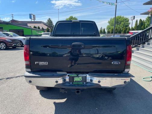Black Clearcoat 2004 Ford F-350 Lariat