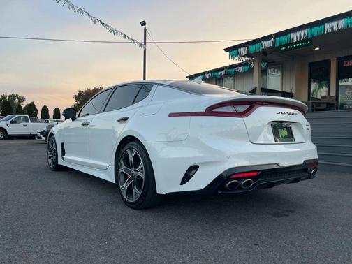 2019 Kia Stinger GT2