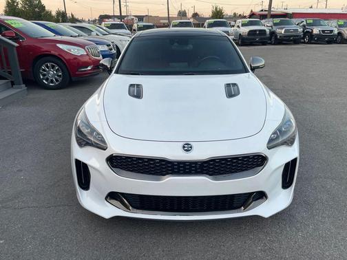 2019 Kia Stinger GT2